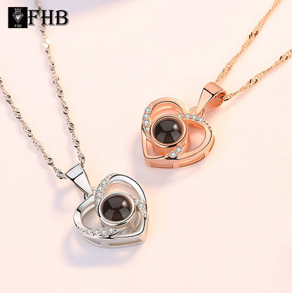 COLLAR DE CORAZÓN PROYECTOR DE LA PALABRA TE AMO EN 100 IDIOMAS